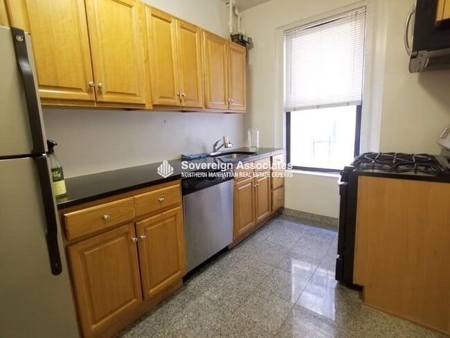 Photo - 664 W 163rd St Unidad 33