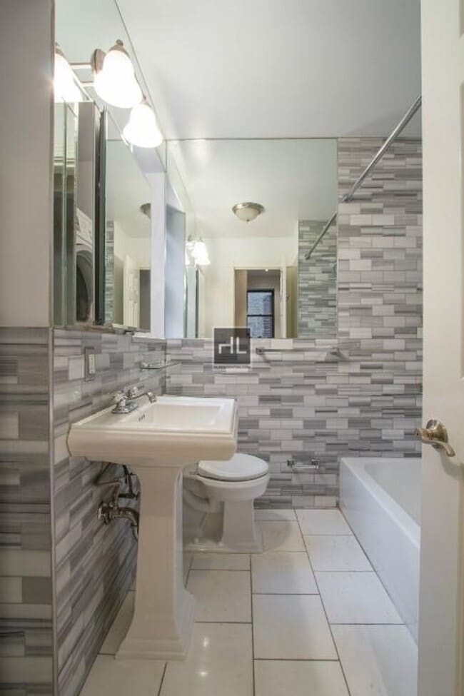 Photo - Mott Street Unit 5R