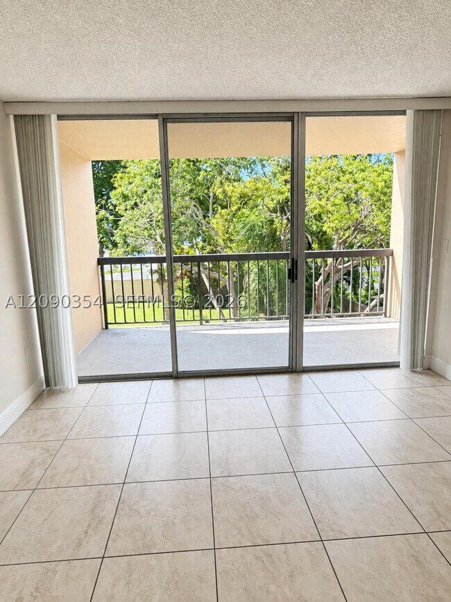 Photo - 10975 SW 107th St Unit 313