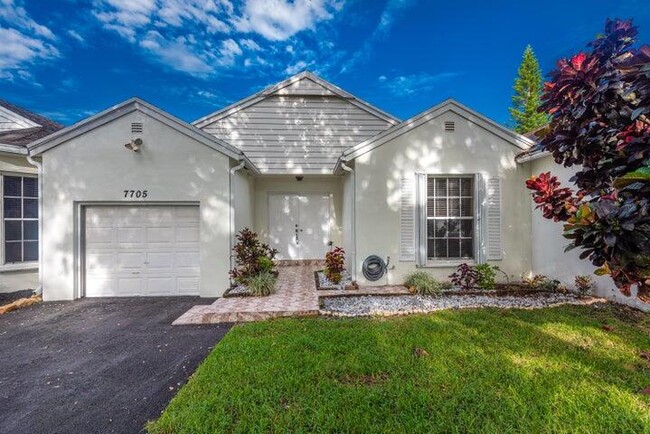 Photo - 7705 Forest Green Ln Townhome