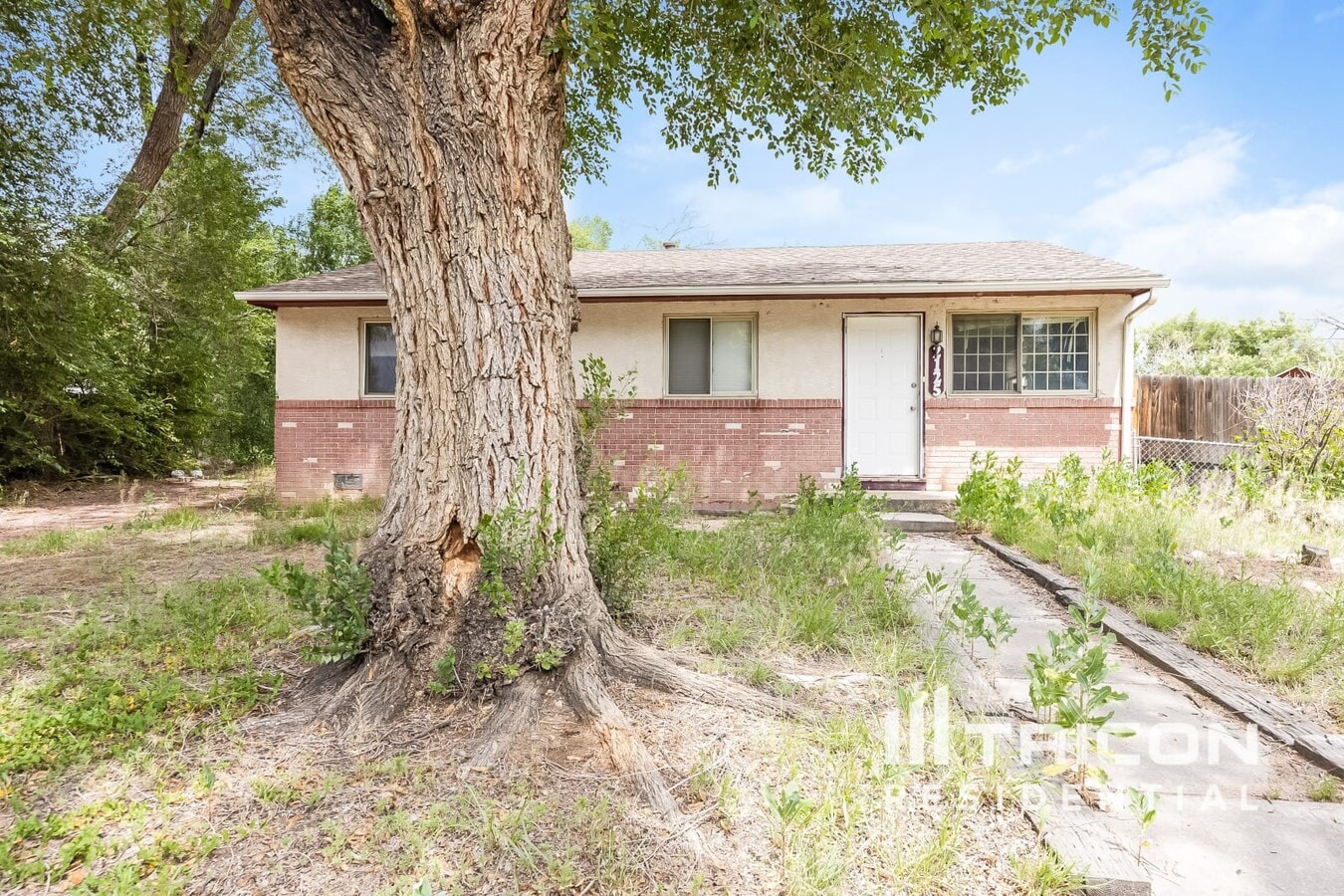 Photo - 2125 Frontier Dr House