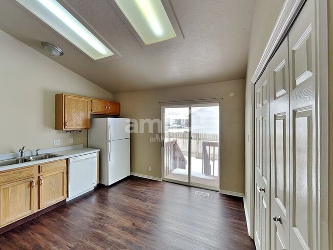 Photo - 2961 W 1400 N
