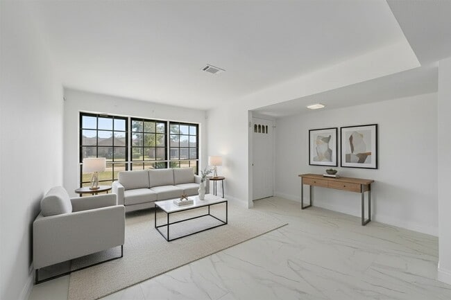 Photo - 9711 Bertwood St