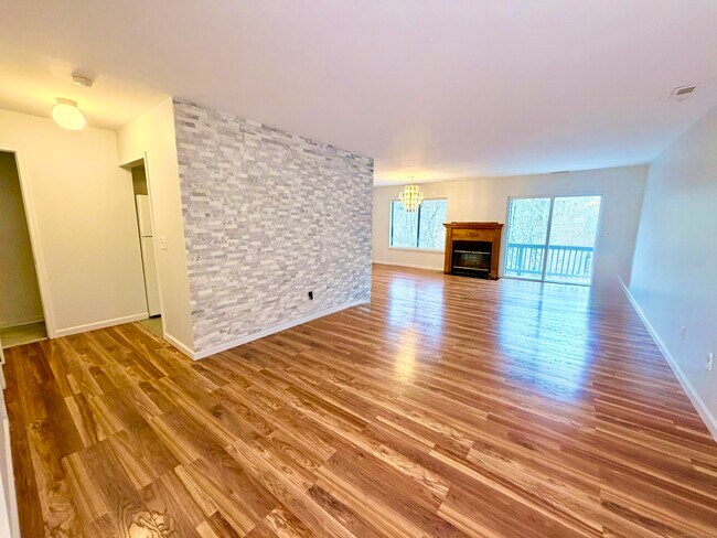 Photo - 14 Newtown Rd Unit A17