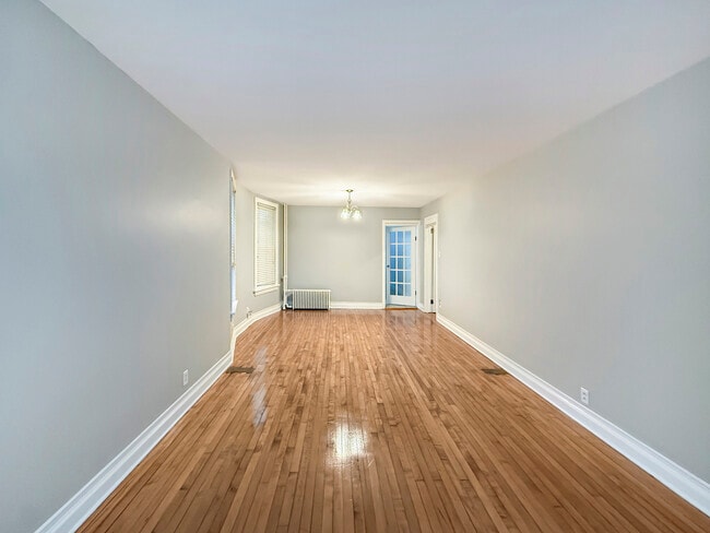 Photo - 2340 N Tripp Ave Unit 1