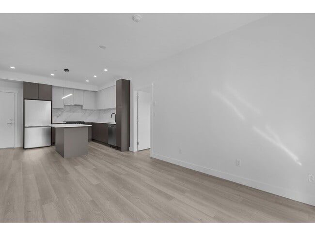 Photo - 7738-119A 119A St Unité A404