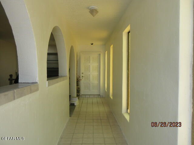 Photo - 328 Thunderbird Dr