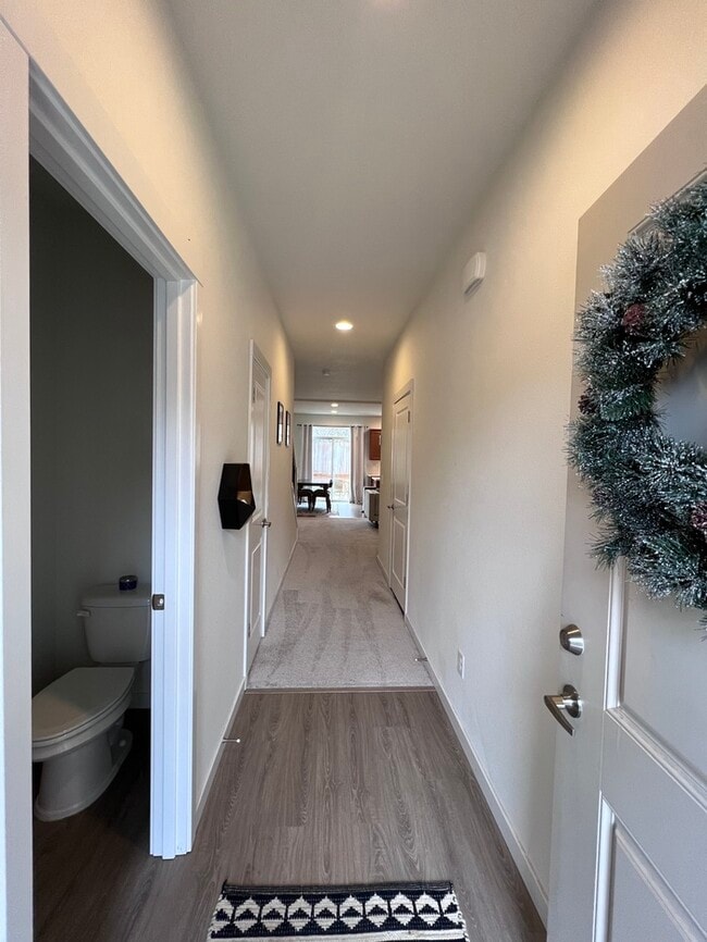 Photo - BEAUTIFUL THREE BEDROOM TOWN HOME IN KALAMA