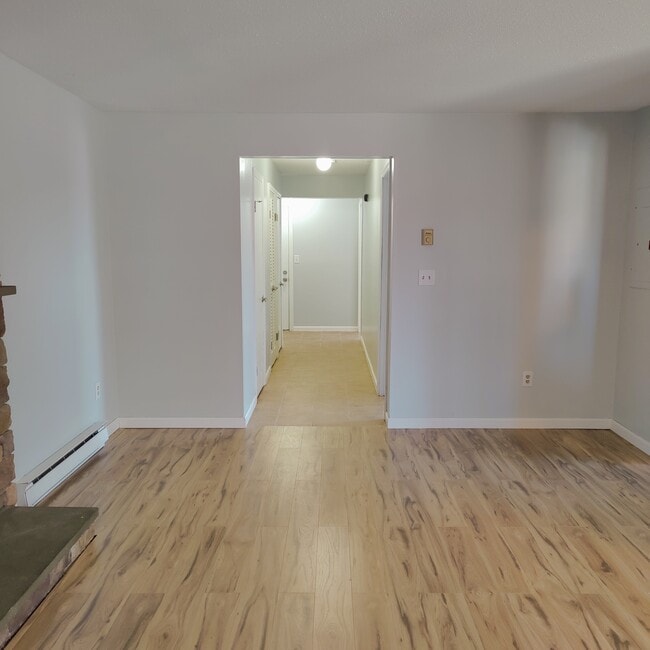 Photo - 140 Hamden Ave Unidad B Rental