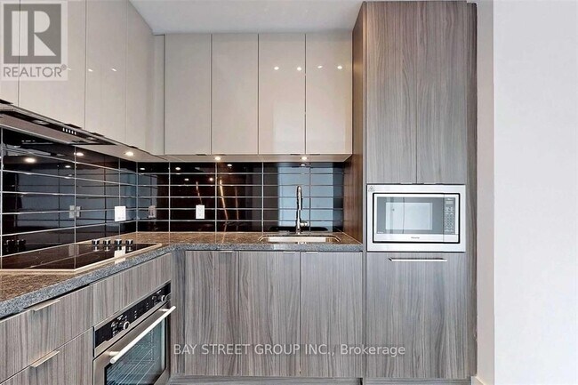 Photo - 125 Blue Jays Way Unit 2711