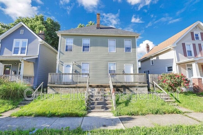 Photo - 347 1/2 E Welch Ave