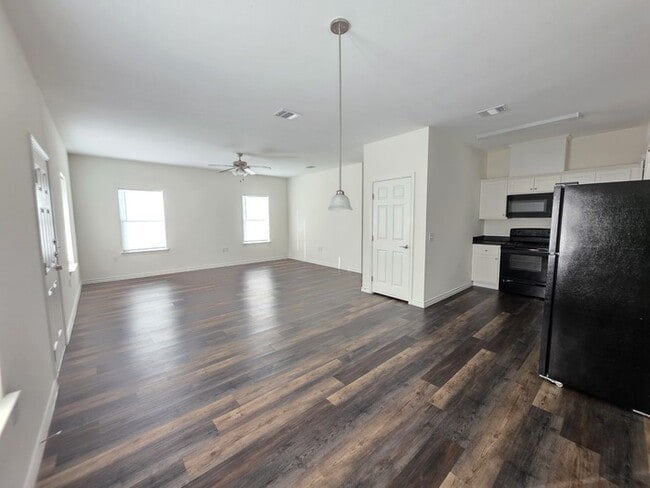 Photo - 6306 Lacey Oak Dr