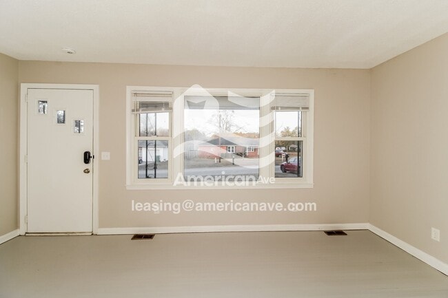 Photo - 2425 Hunt Club Rd