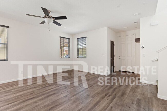 Photo - 3027 Club Center Dr