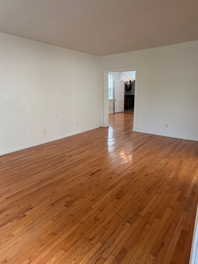 Photo - Large 3BD/2BA House Uptown with Driveway and Fenced Backyard