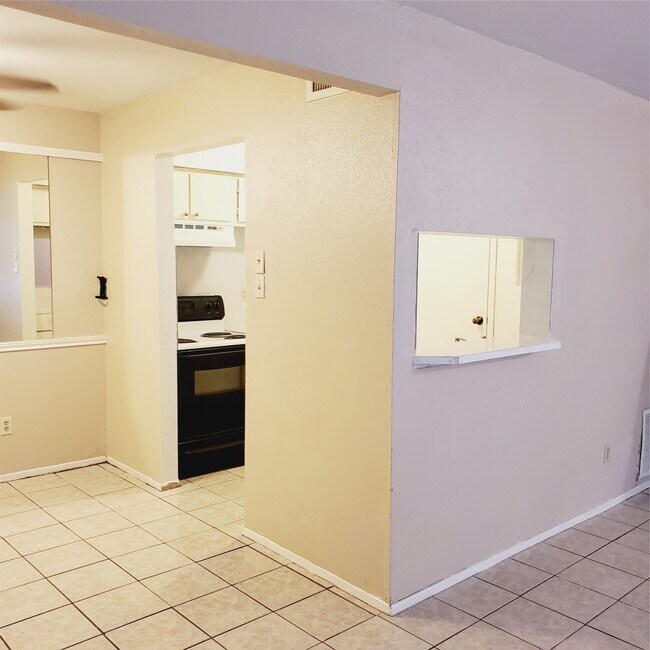 Building Photo - 12511 Ashford Meadow Dr