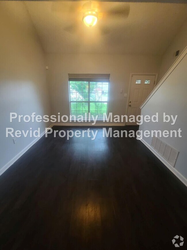Building Photo - 3 Bedroom 2 Bath in Olive Branch!! Rental
