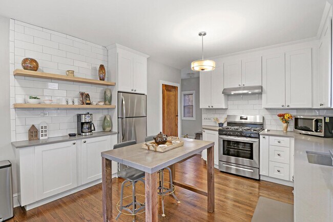 Photo - 1317 N Jackson St