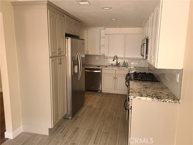 Photo - 8465 Kington Way