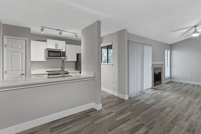 Photo - Regatta at Lake Lynn