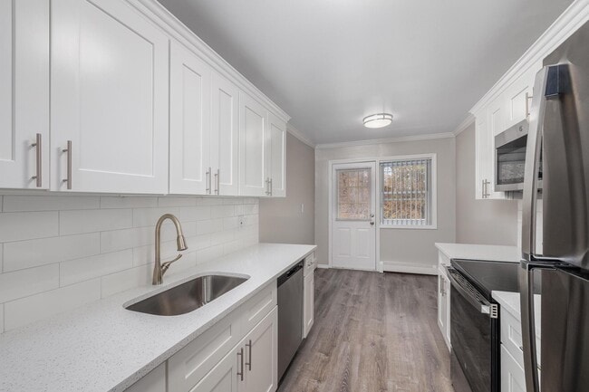 Maple Crest Apartments