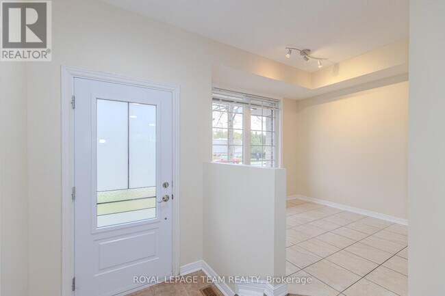 Photo - 263 Cresthaven Dr