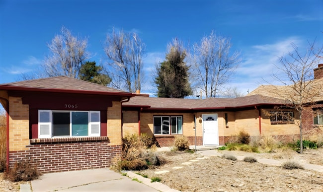 Fantastic Home in City Park North - Has it... - Fantastic Home in City Park North - Has it...