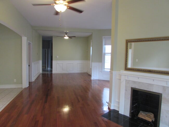 Photo - 2650 W Logan Blvd