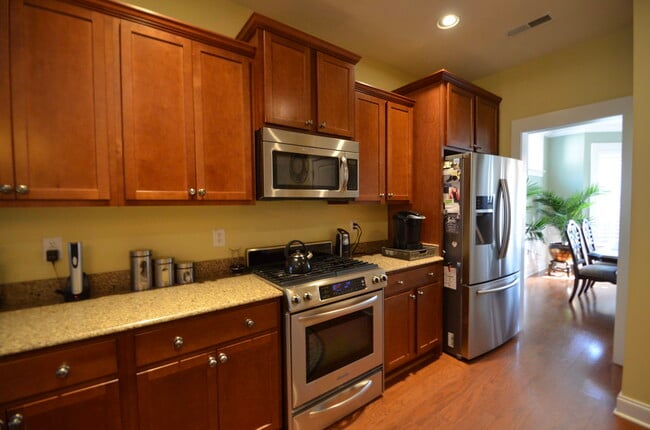 Photo - 1811 Luna Ct