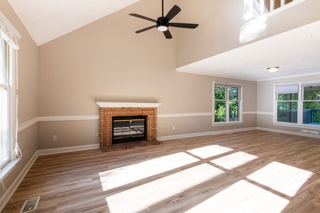 Photo - 5500 Fortunes Ridge Dr