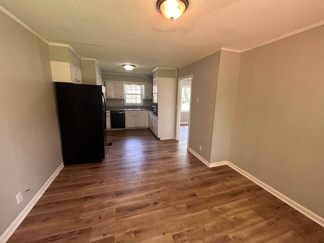 Photo - 4802 Bluehaven Dr NW