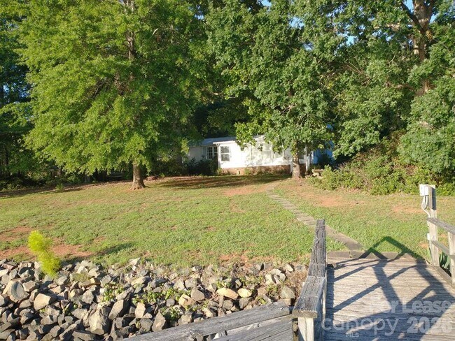Photo - 447 Kemp Rd