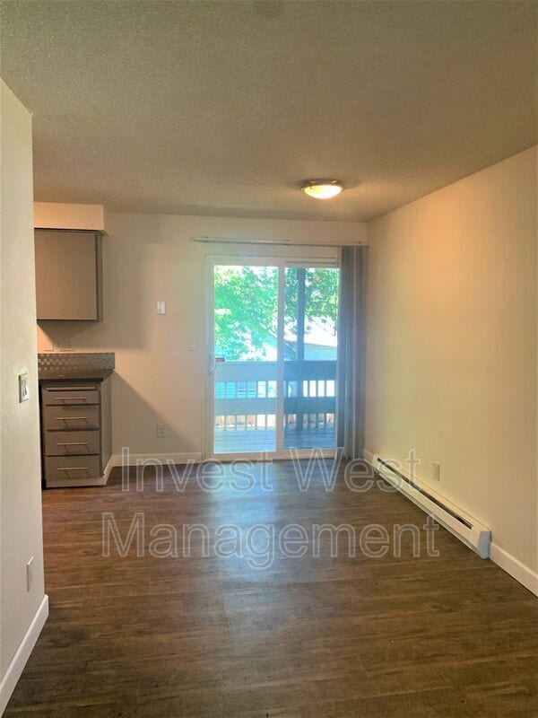 Photo - 2214 E 30th St