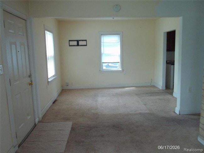 Photo - 25627 Paige St