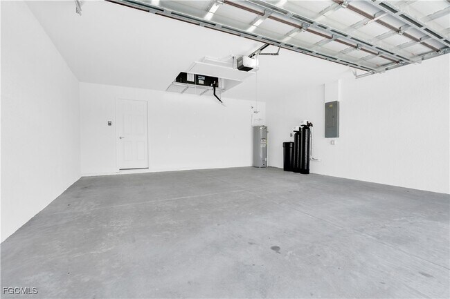 Photo - 3017 37th St W