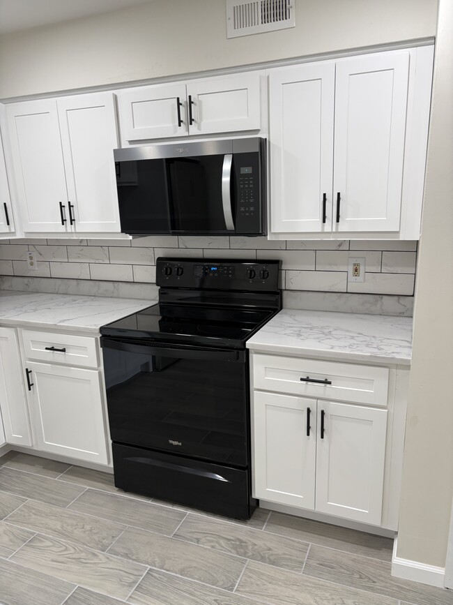 Photo - 4334 Arrow Tree Dr Unidad H