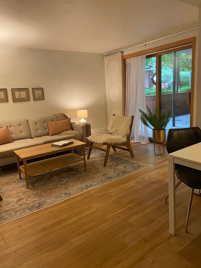 Photo - AMAZING LOCATION 2 Bed 1 Bath Condo of Wes...