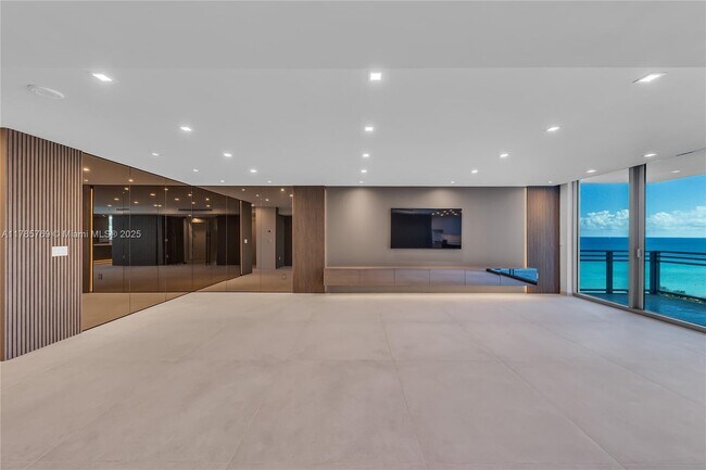 Photo - 3535 S Ocean Dr Unidad 1003