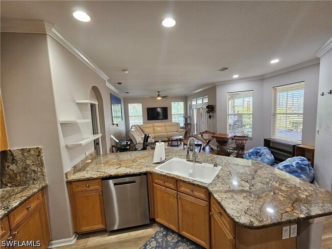 Photo - 8343 Laurel Lakes Blvd