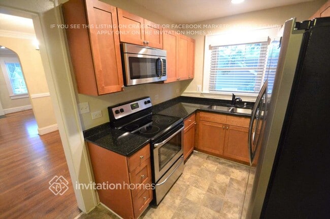 Photo - 1760 Merriman Ave