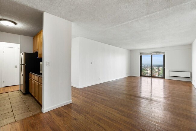 Photo - 7855 JFK Blvd E Unit 27H
