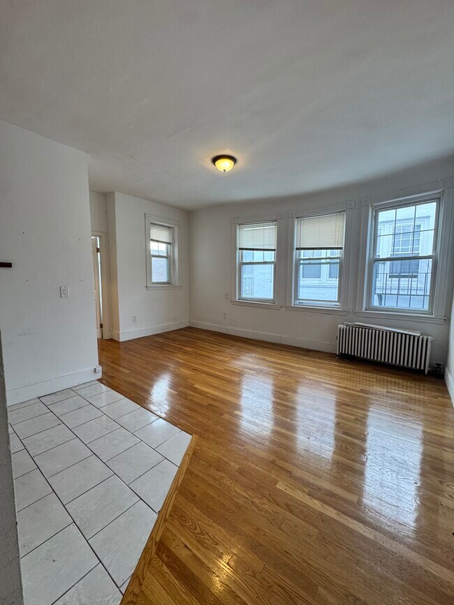 6 Ellsworth Ave