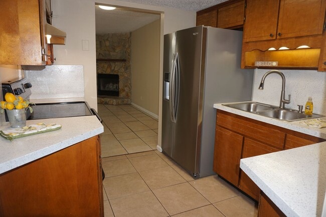 Photo - 3 bedroom/2 bathroom townhome