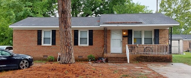 Building Photo - 602 W 14th Ave
