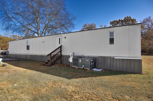 Photo - 415 W Limestone Rd Unit 10