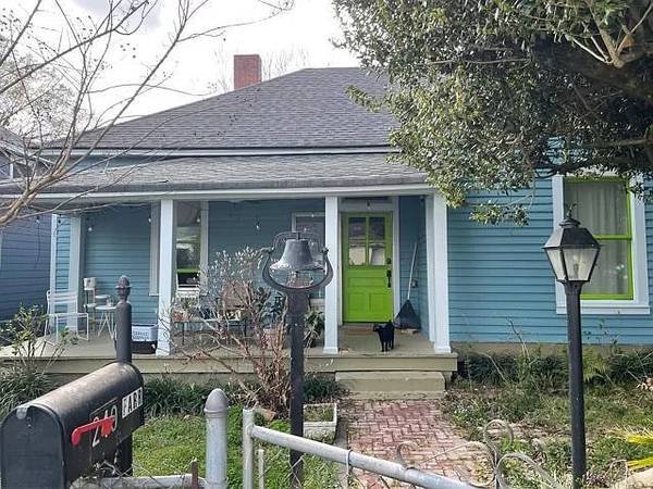 Front - 249 Powell St SE