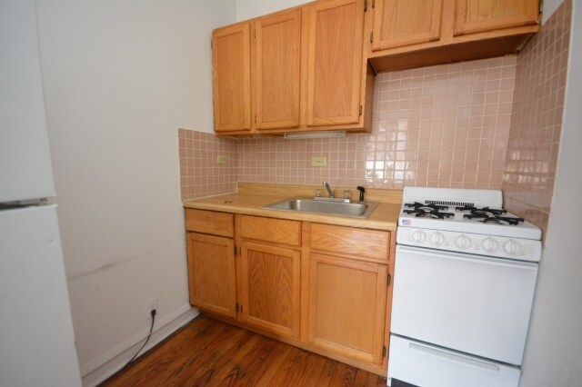 Photo - 1145 W Morse Ave Unit 102
