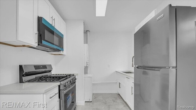 Photo - 23108 Pilgrim Ave