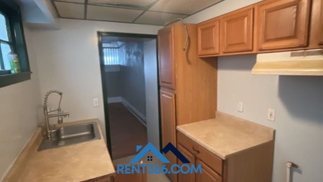 Photo - 405 E Norwegian St