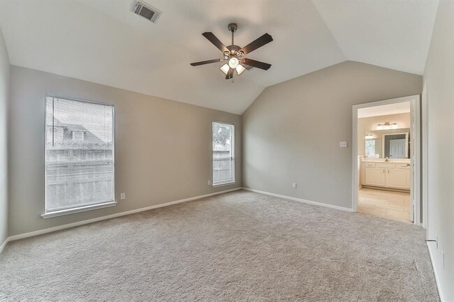 Photo - 3107 Towering Oak St